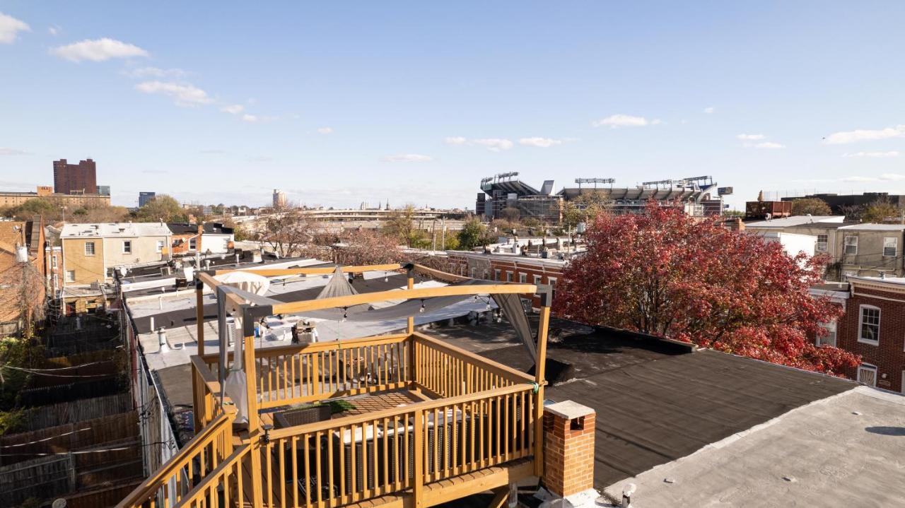 Cozy Townhouse Downtown W/ Game Room & Rooftop Baltimore Exterior photo